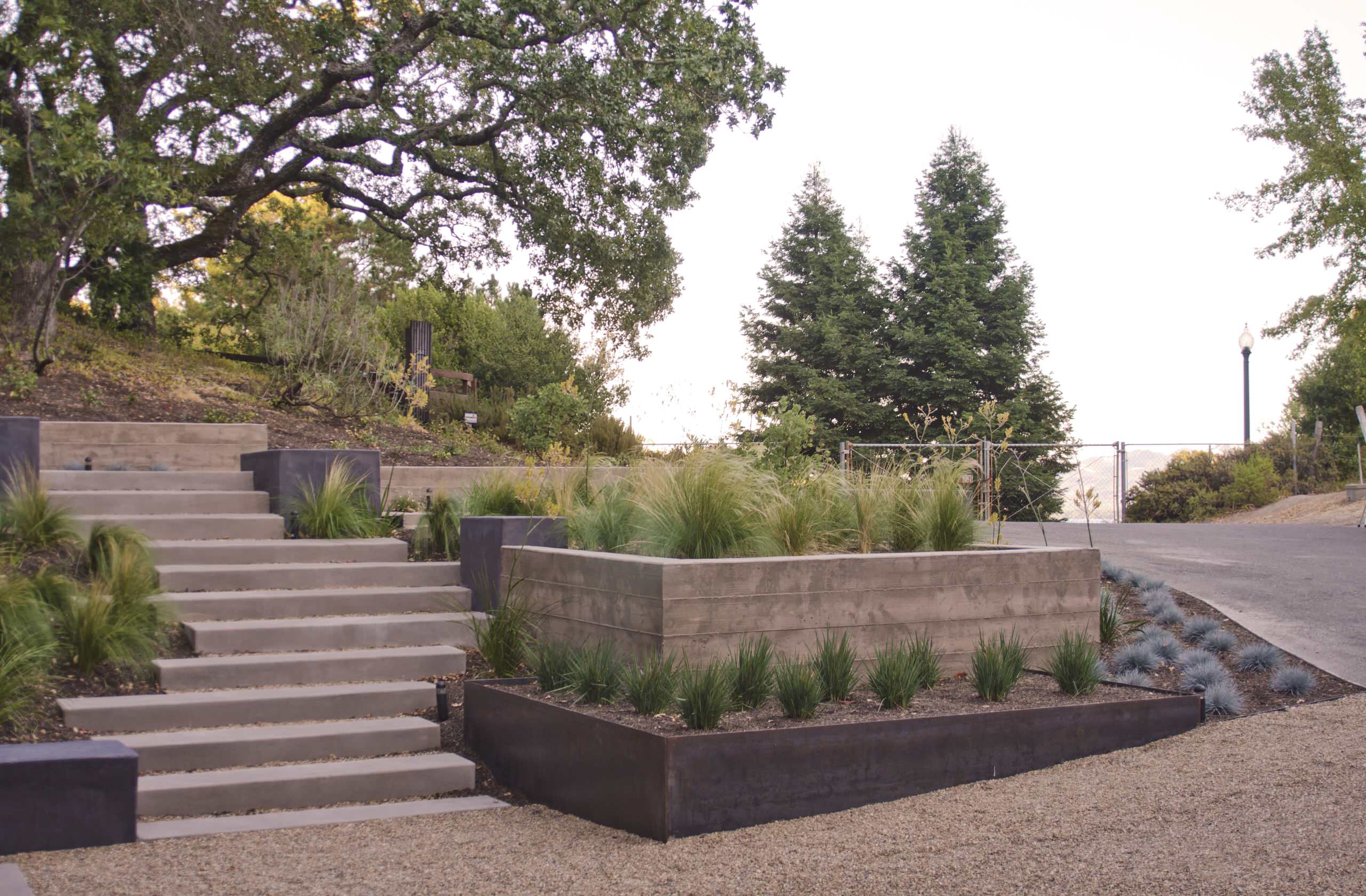 75 Modern Landscaping Ideas You'll Love - January, 2026 | Houzz, image size:2560x1680
