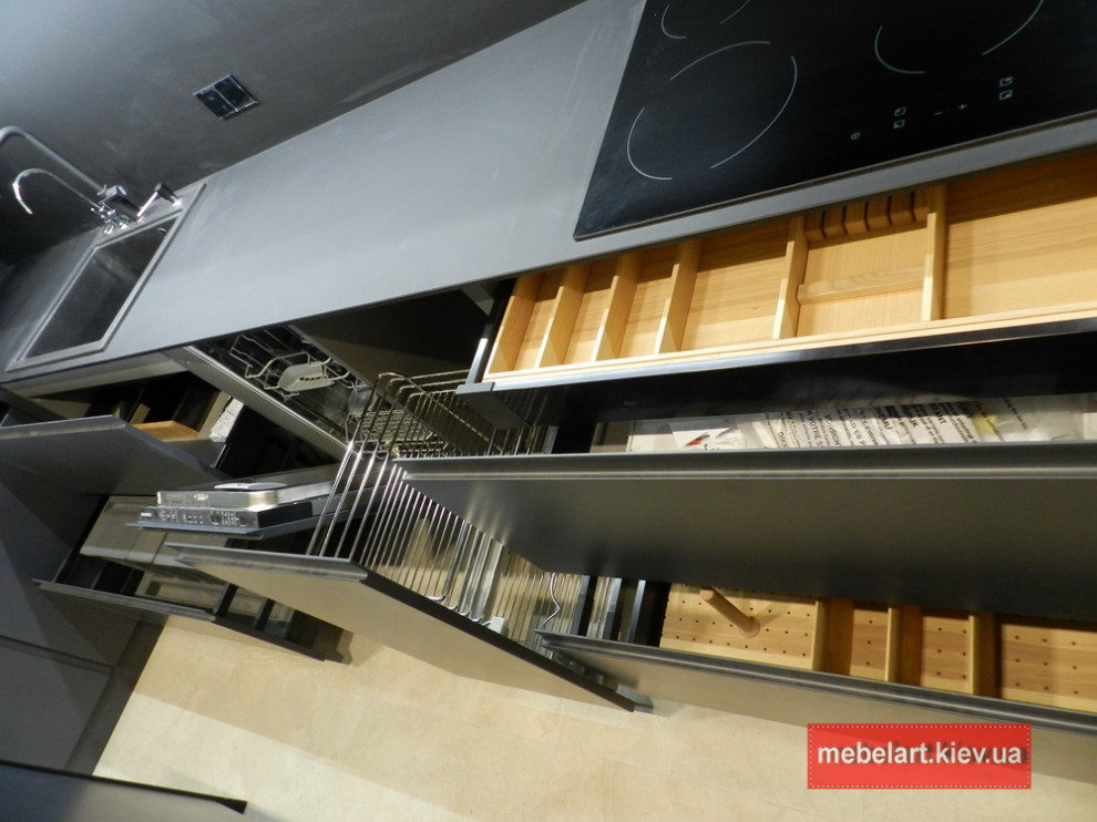 Кухня с кухонным островом