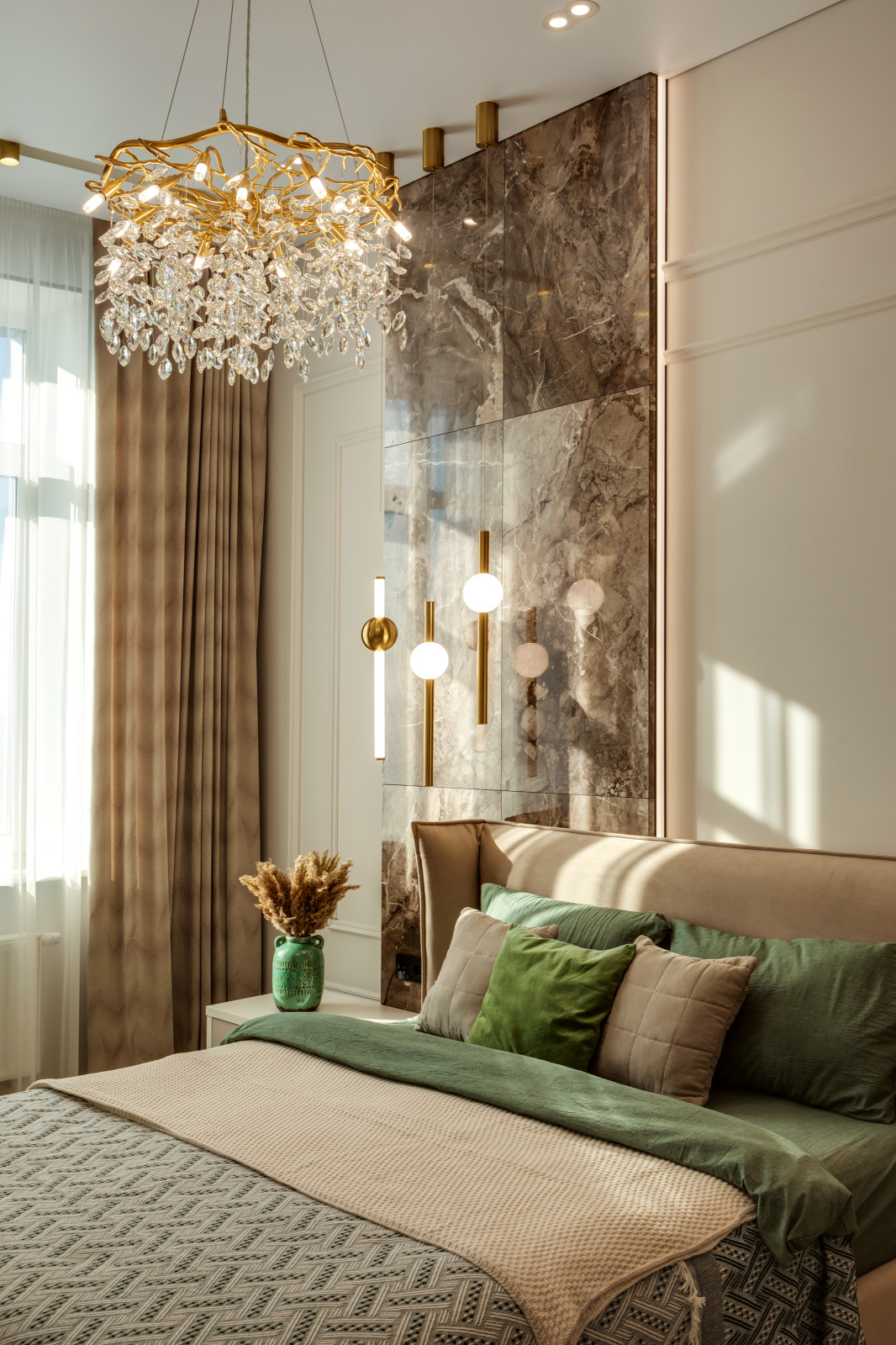 ЖК Париж. "Я есть..."