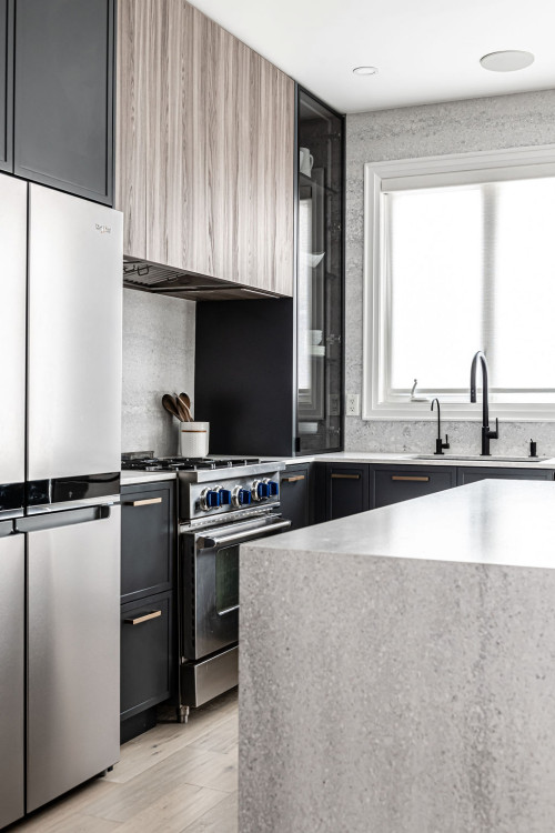 Stouffville 1221 kitchen vertical view