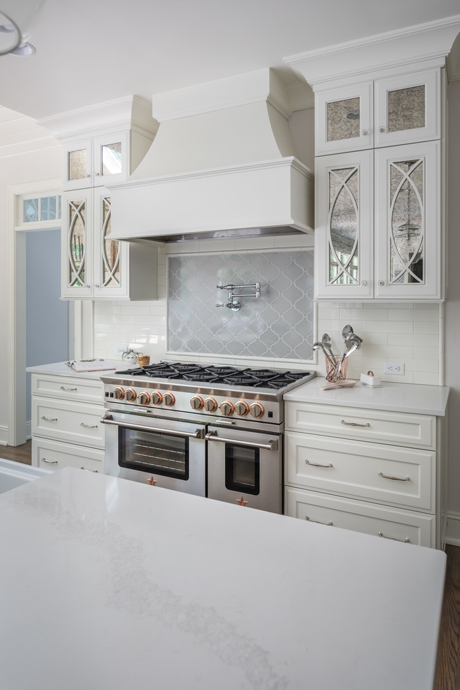 Inspiration for a beach style kitchen in Raleigh.