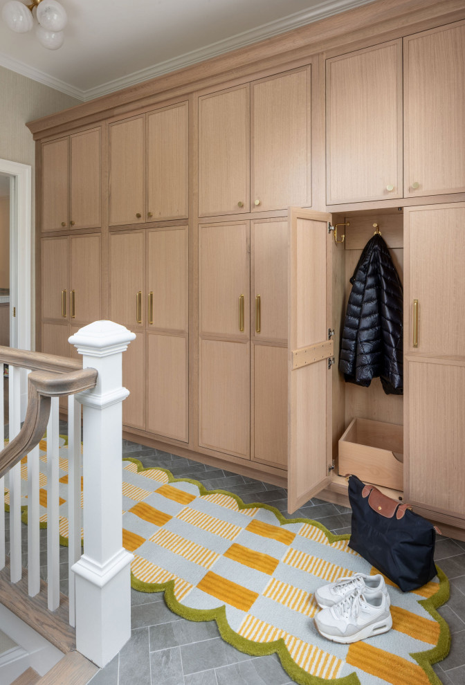 Example of a transitional entryway design in DC Metro