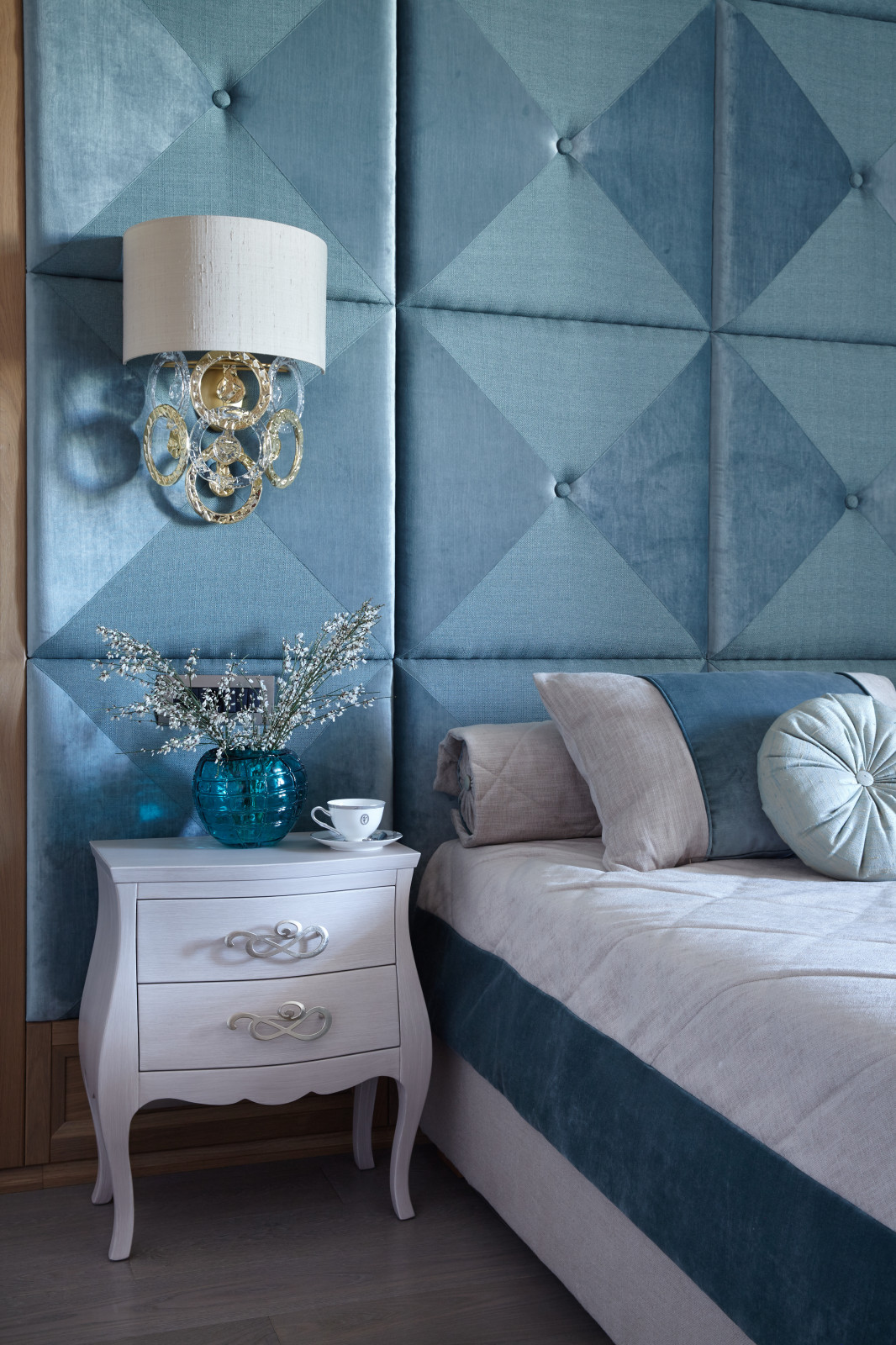 неоклассика в серых тонах