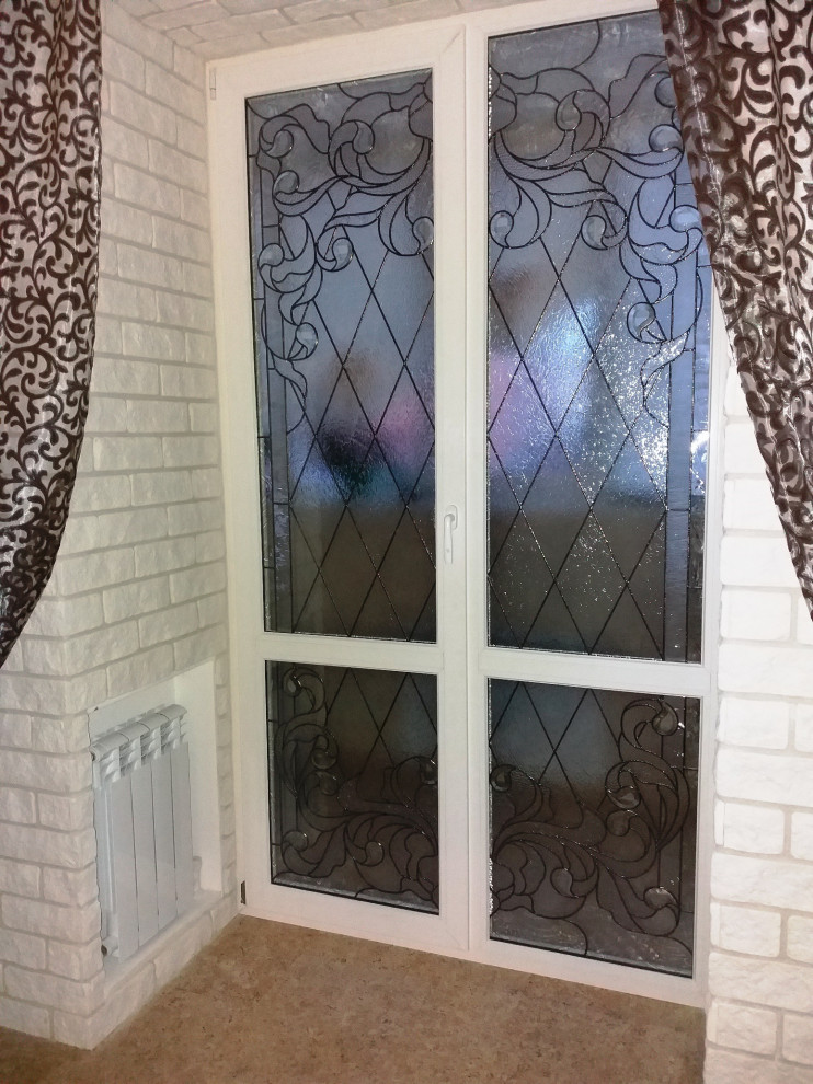 Витражная дверь на балкон