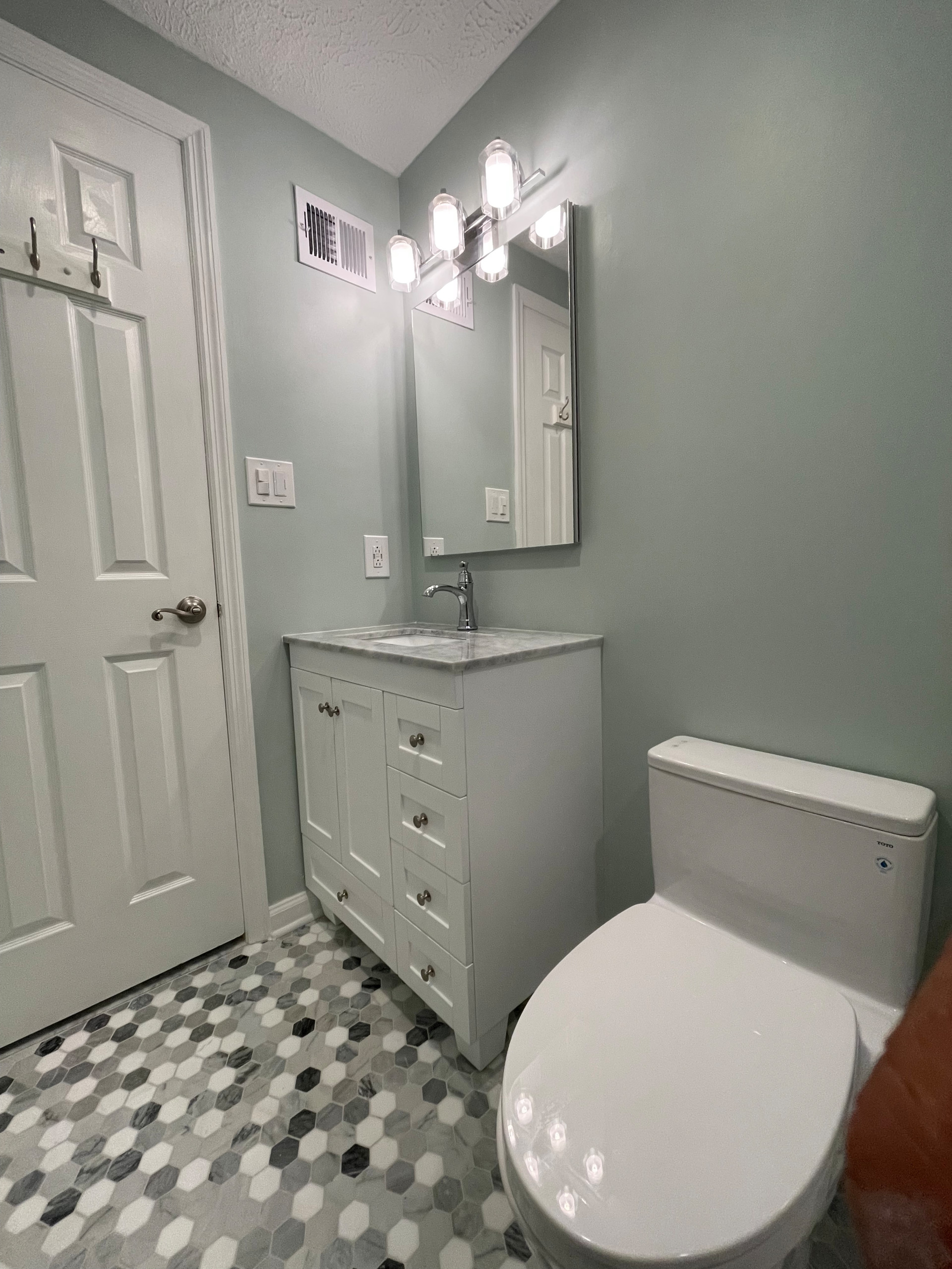 Townhouse master bathroom