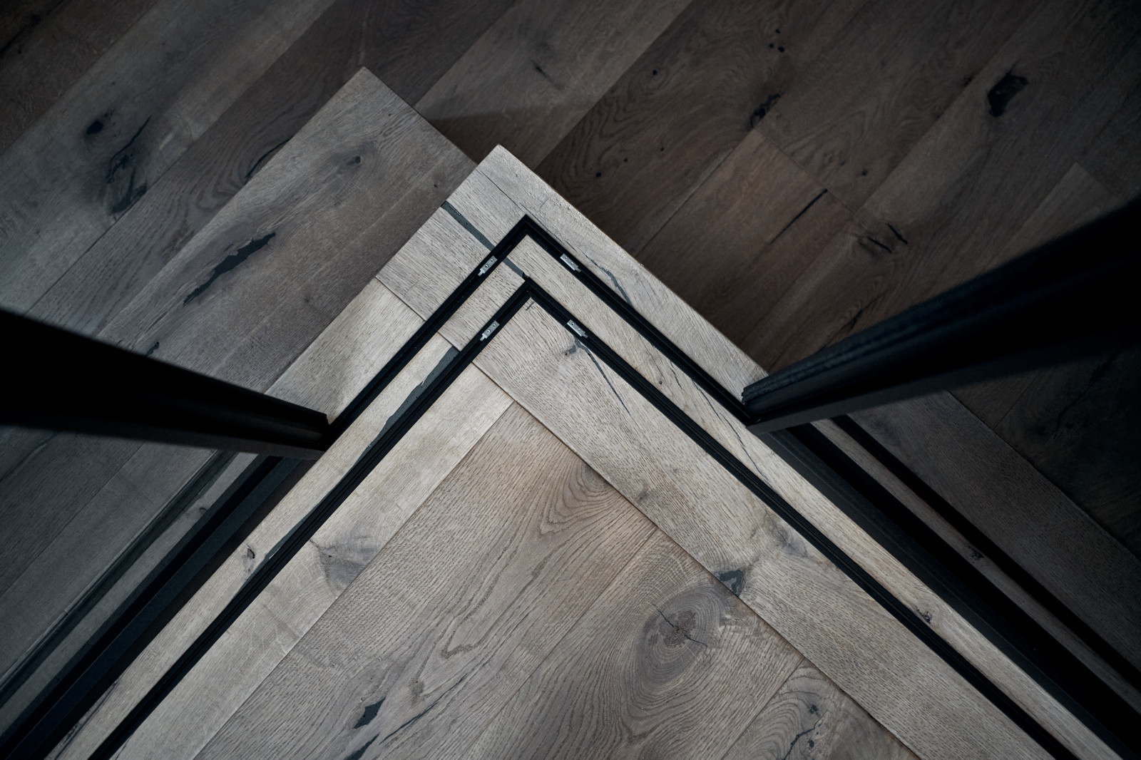 Угловая интерьерная перегородка raumplus