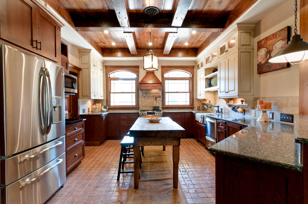 Photo of a traditional kitchen in New York with stainless steel appliances.