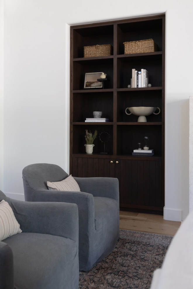 Home design - transitional home design idea in Phoenix