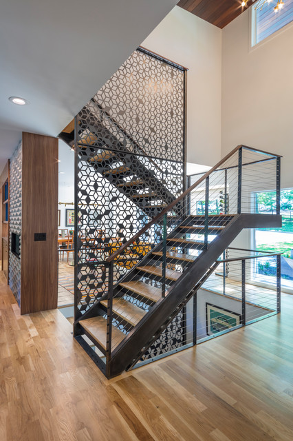 6000 Residence retro-escalier