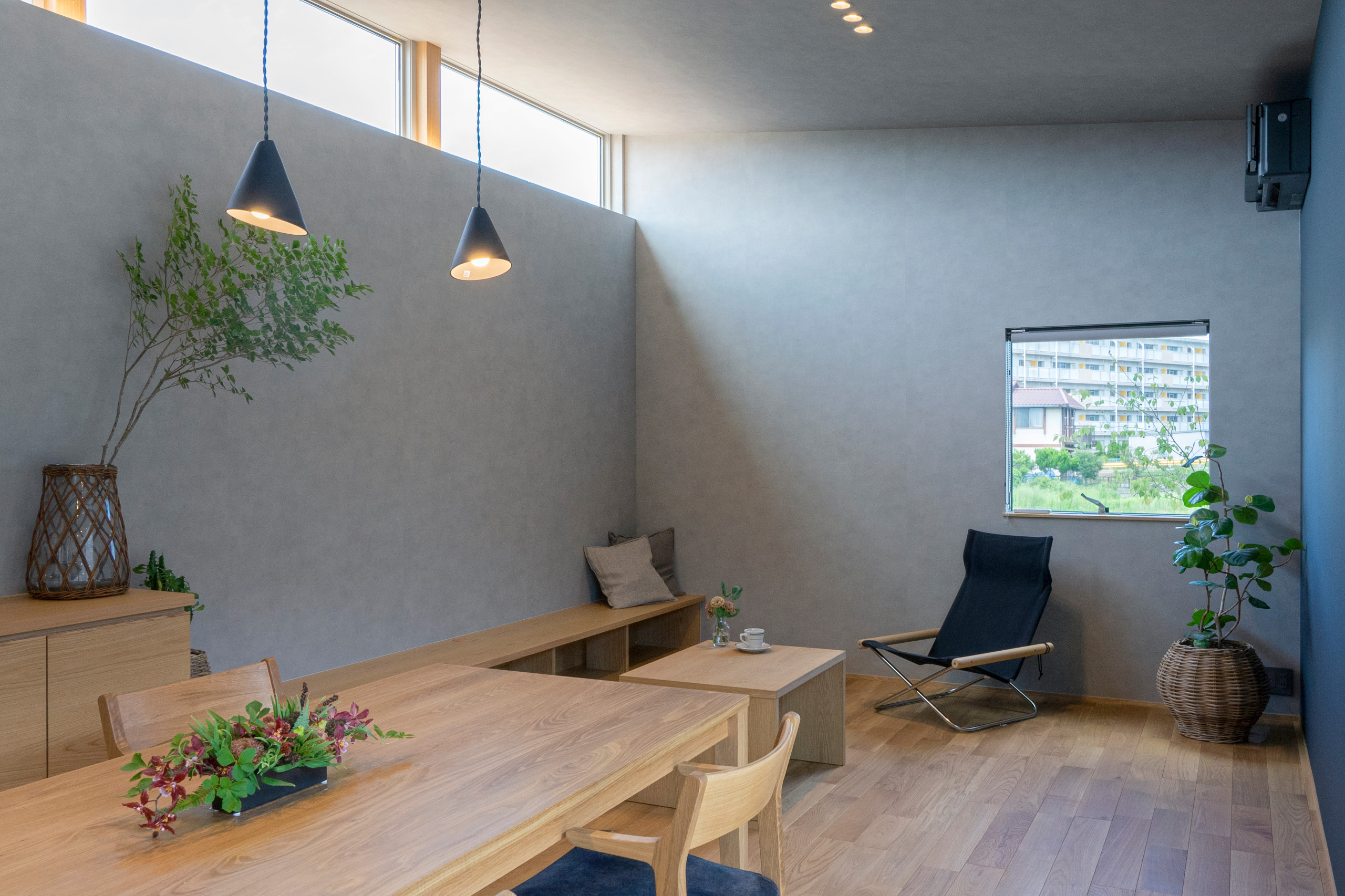 グレーの和モダンなおしゃれなリビングのインテリア画像 75選 22年10月 Houzz ハウズ グレーの和モダンなおしゃれなリビングのインテリア画像 75選 22年10月 Houzz ハウズ