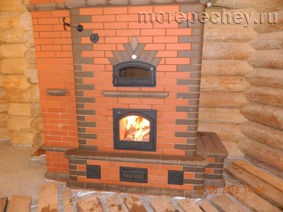 Печь-камин из кирпича