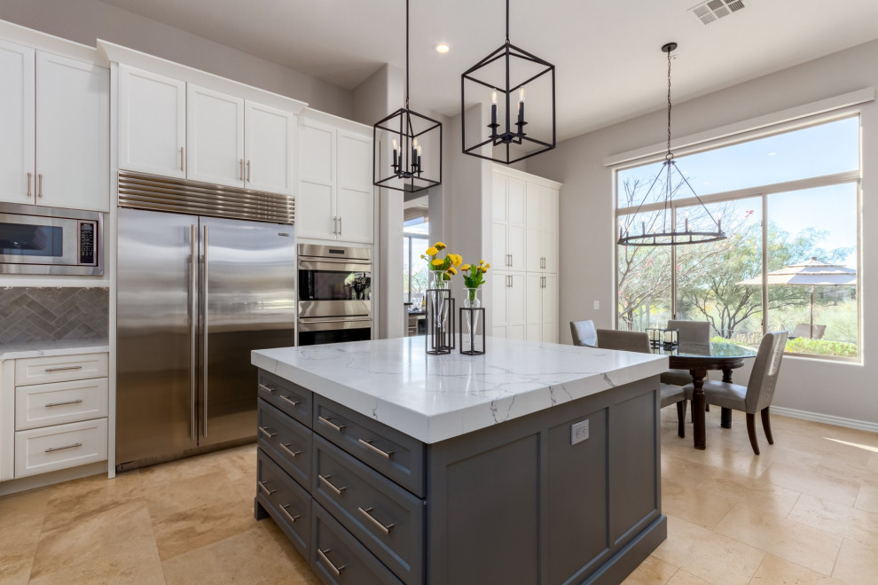Example of a transitional kitchen design in Phoenix