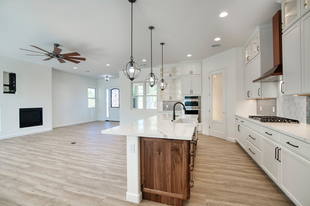 Inspiration for a transitional kitchen remodel in Phoenix