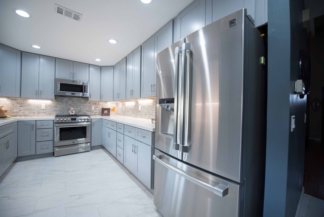 Transitional Kitchen Remodel clasico-renovado-cocina