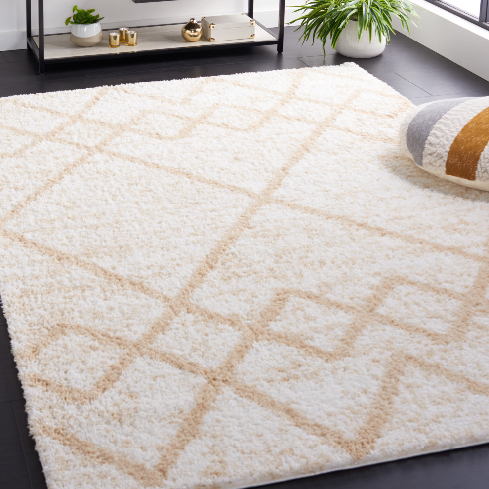 Safavieh Berber Shag Collection BER574A Rug, Ivory/Beige, 7' X 7' Square