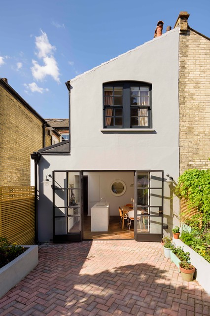 Bethnal Green House 1 traditional-exterior