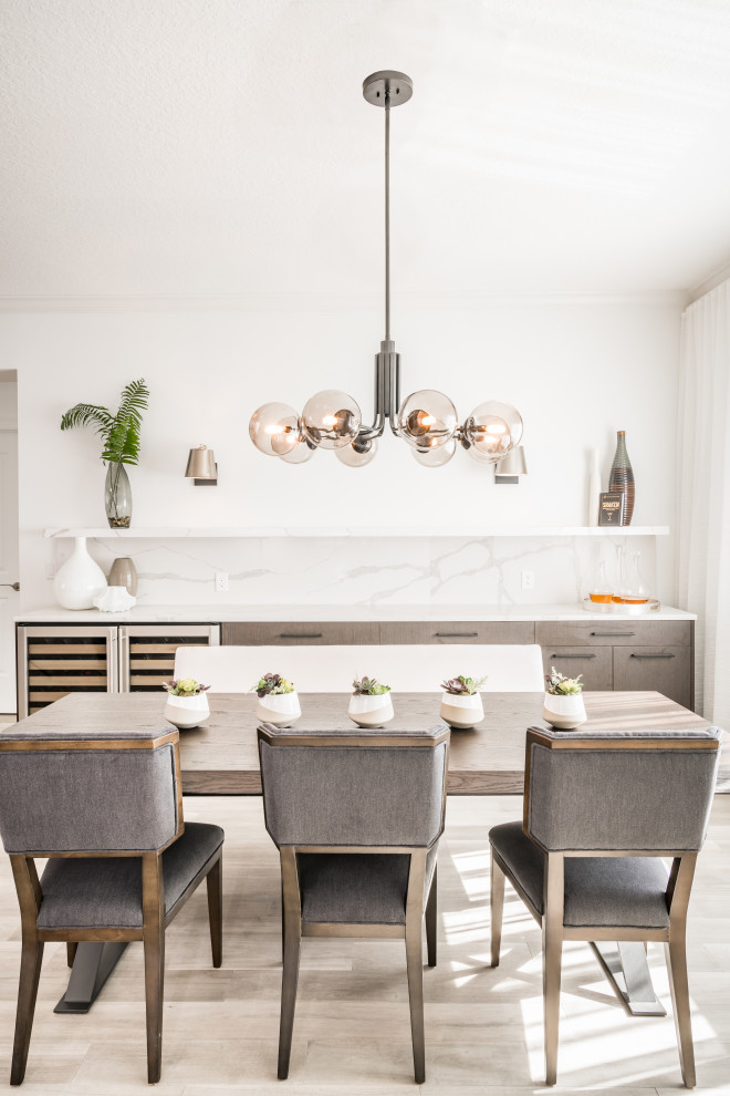 Home design - transitional home design idea in Orlando
