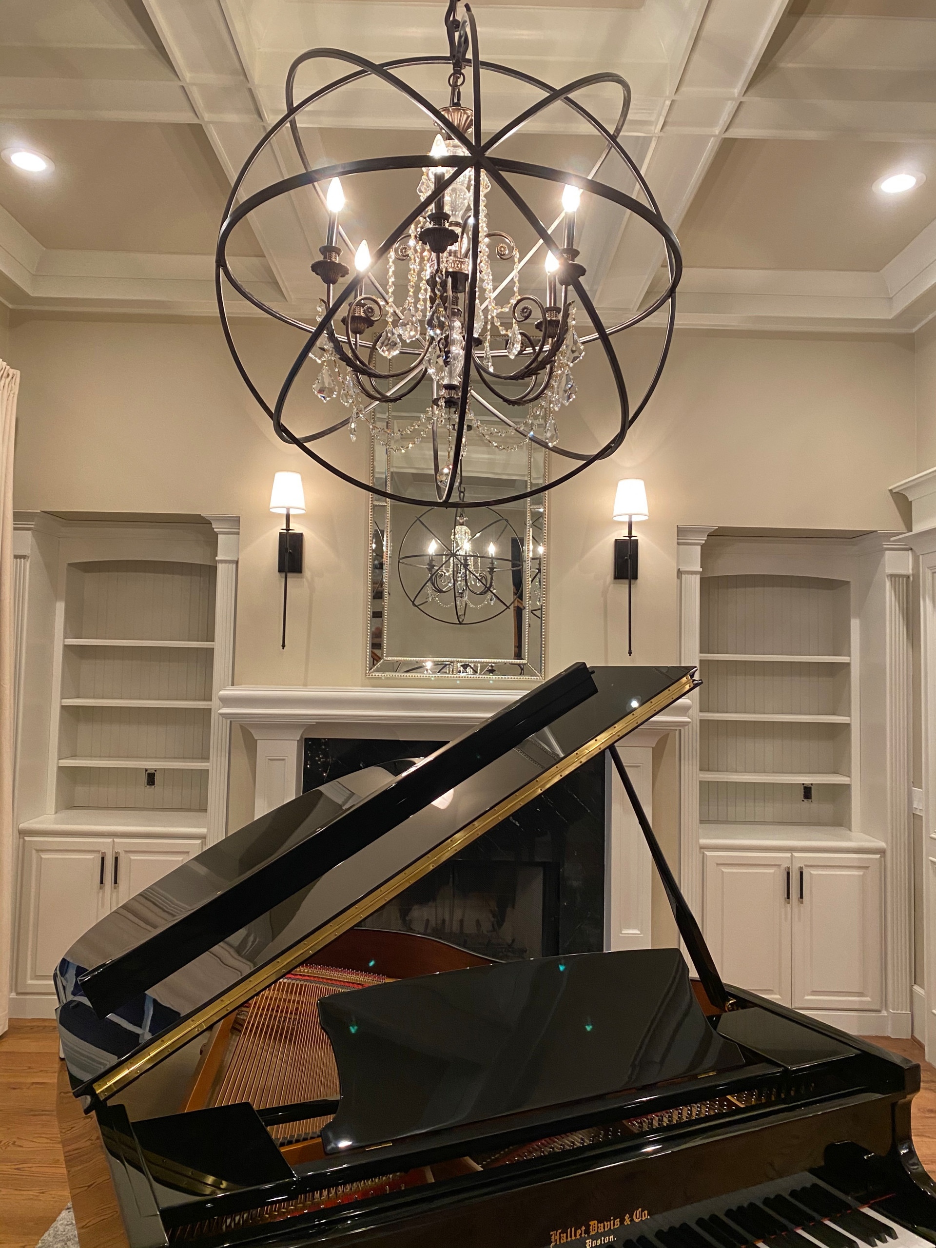 Decor & Design Piano room Marietta