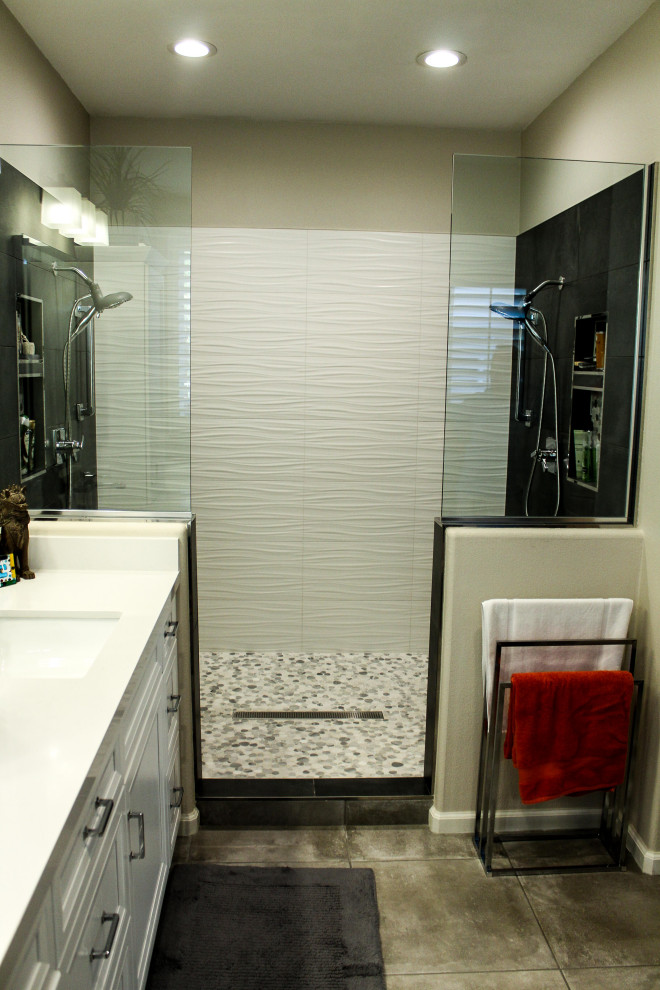 Home design - transitional home design idea