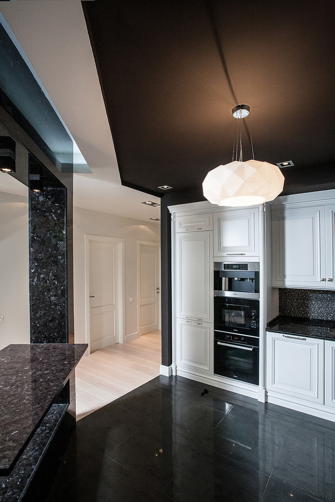 Кухния в студии Монохром в жк "Аэробус"