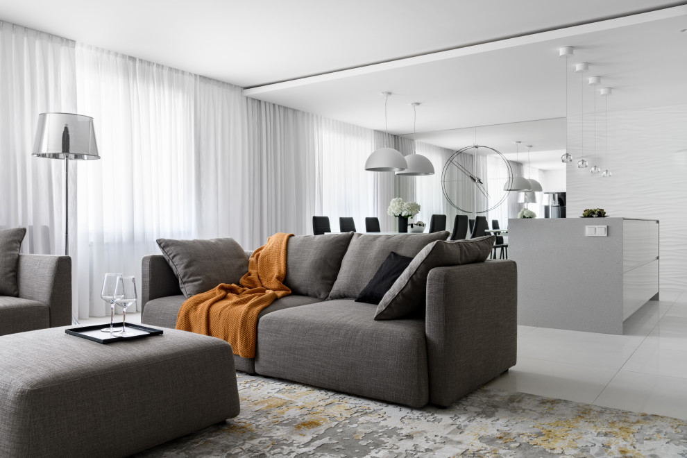 Стильная черно-белая квартира в Новосибирске