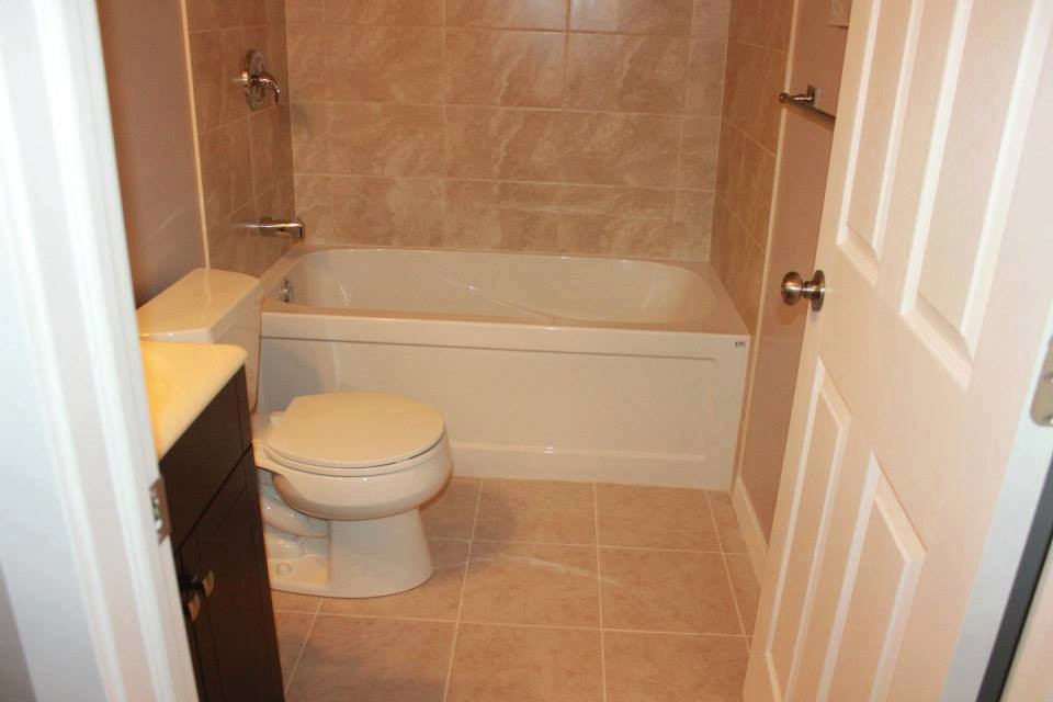 Home design - modern home design idea in Calgary