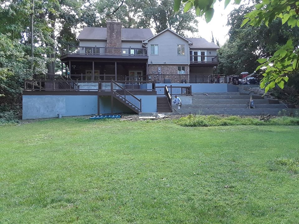 Arts and crafts deck photo in Indianapolis