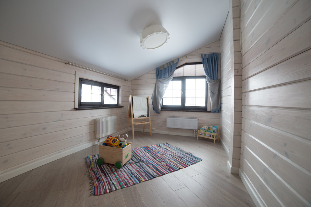 ДОМ В ПОСЕЛКЕ УШАКОВО