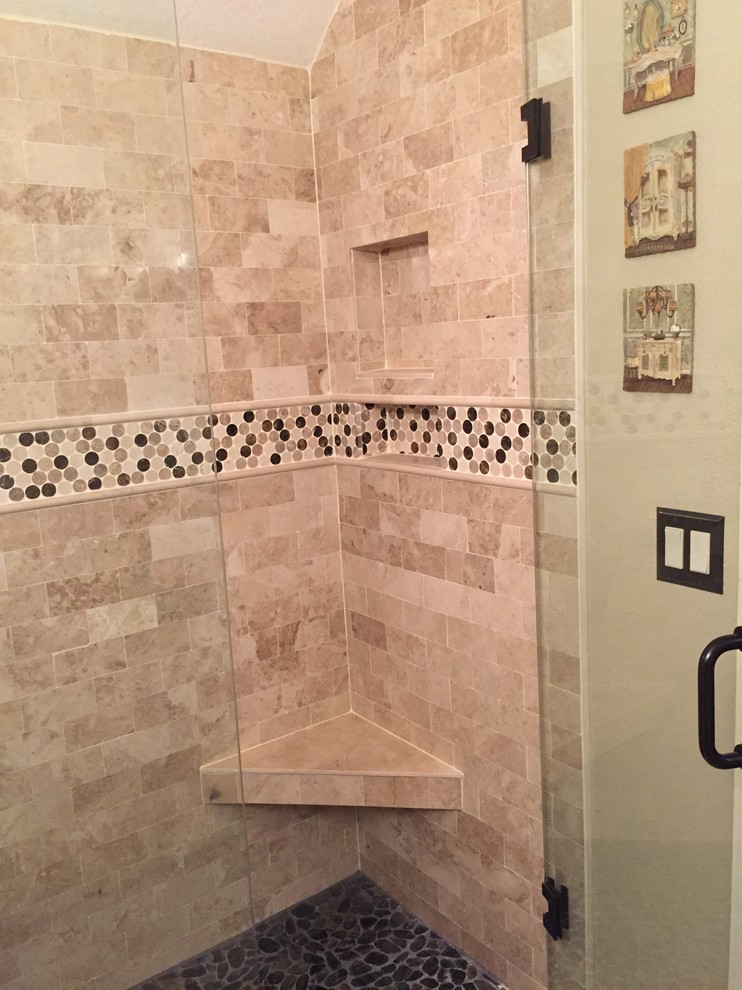 Ricozzi guest bathroom