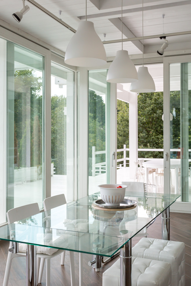 Дом из стекла