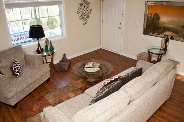 Professional Staging Work by Amy Powers trendy-dagligstue