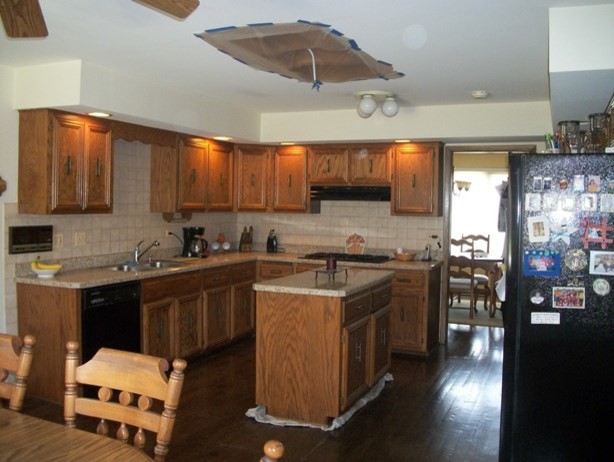 kitchen soffit with recessed lighting