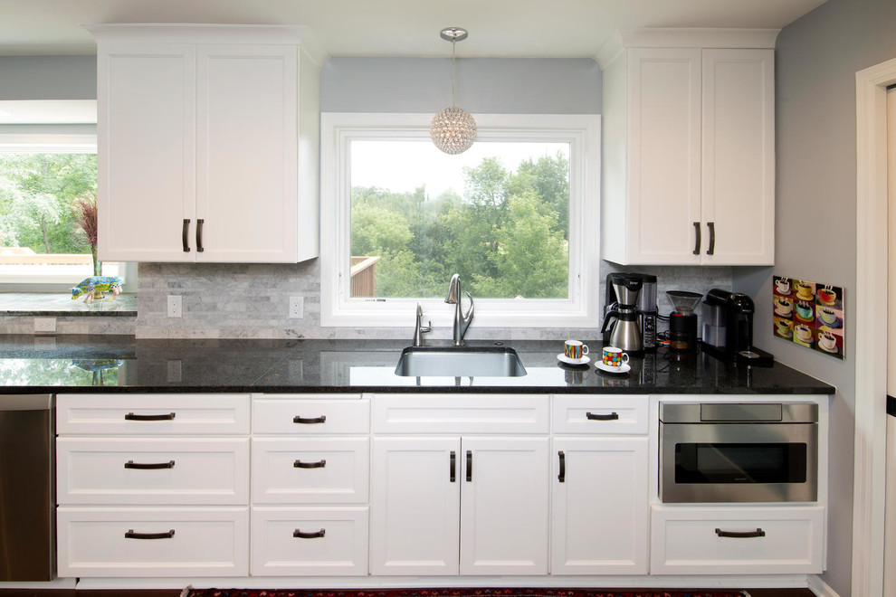 Example of a transitional kitchen design in Minneapolis
