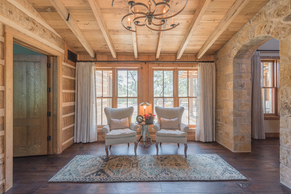 Home design - rustic home design idea in Austin