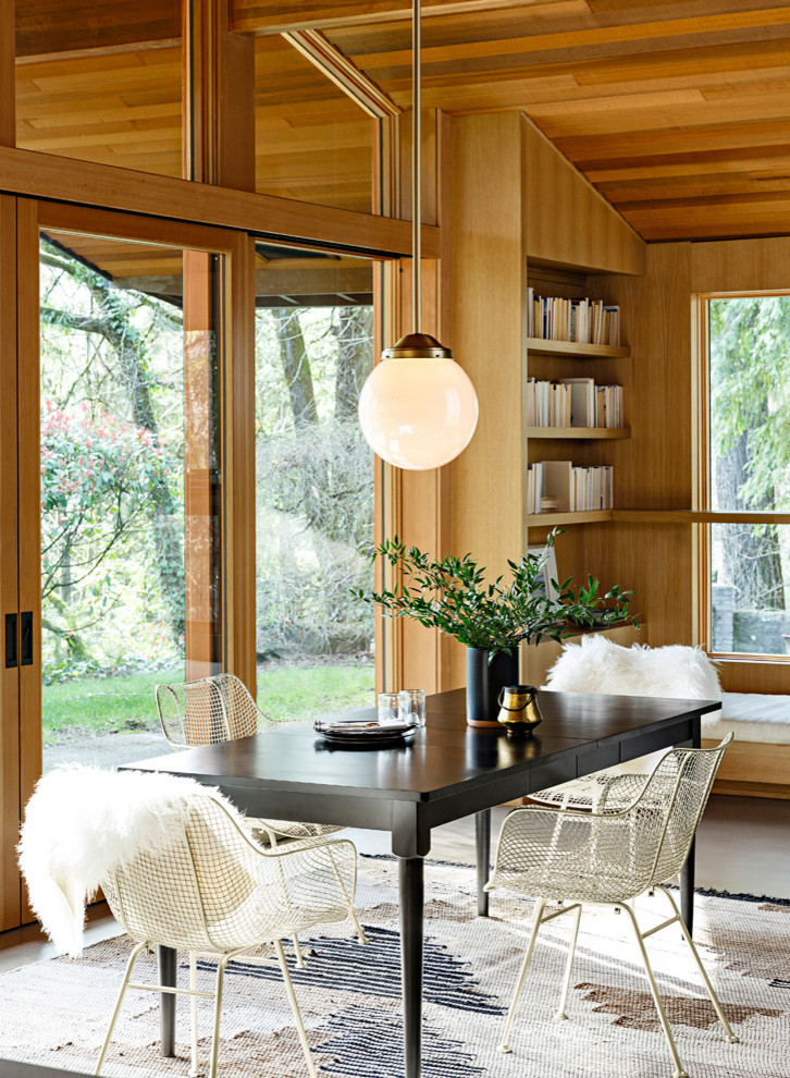 Design ideas for a midcentury dining room in Portland.