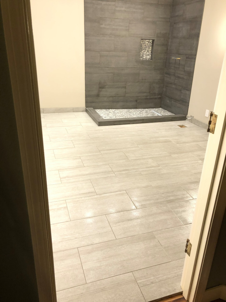 Expansive contemporary bathroom in Portland with a corner shower, white walls, ceramic floors, grey floor, an open shower and a niche.