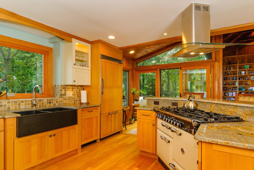Kitchen - rustic kitchen idea