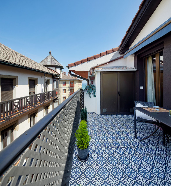 Ipar deck