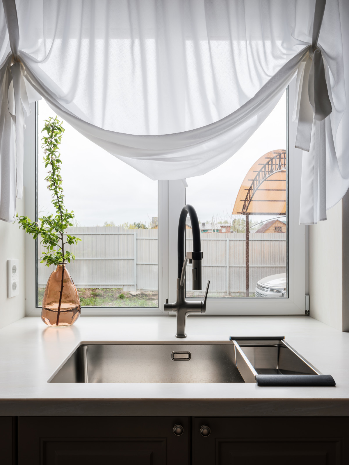 Двухэтажный дом с террасой площадью 170 м²