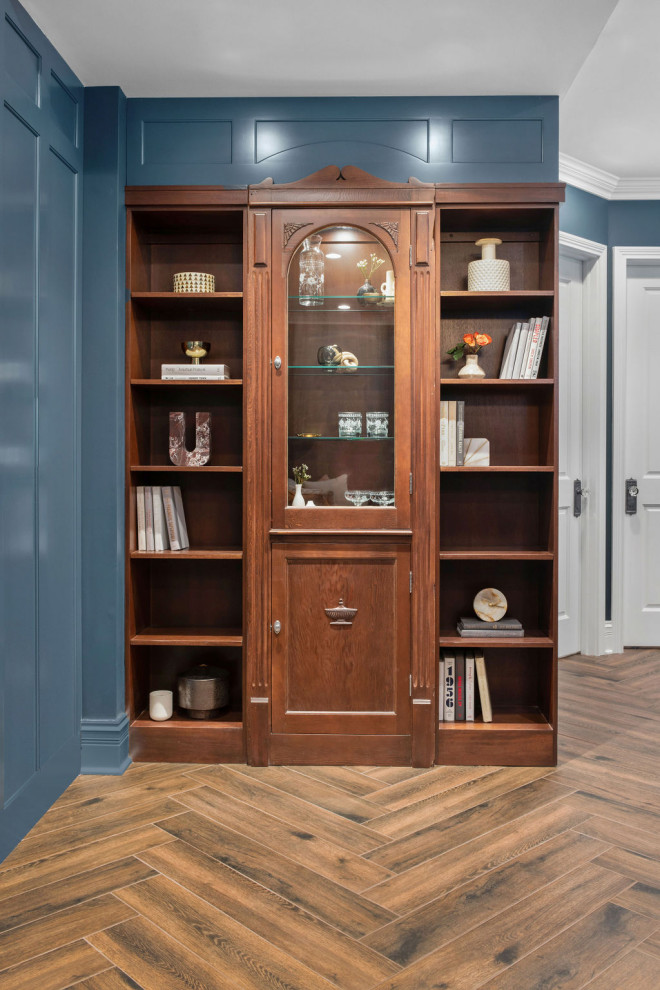 Example of a transitional basement design in Chicago
