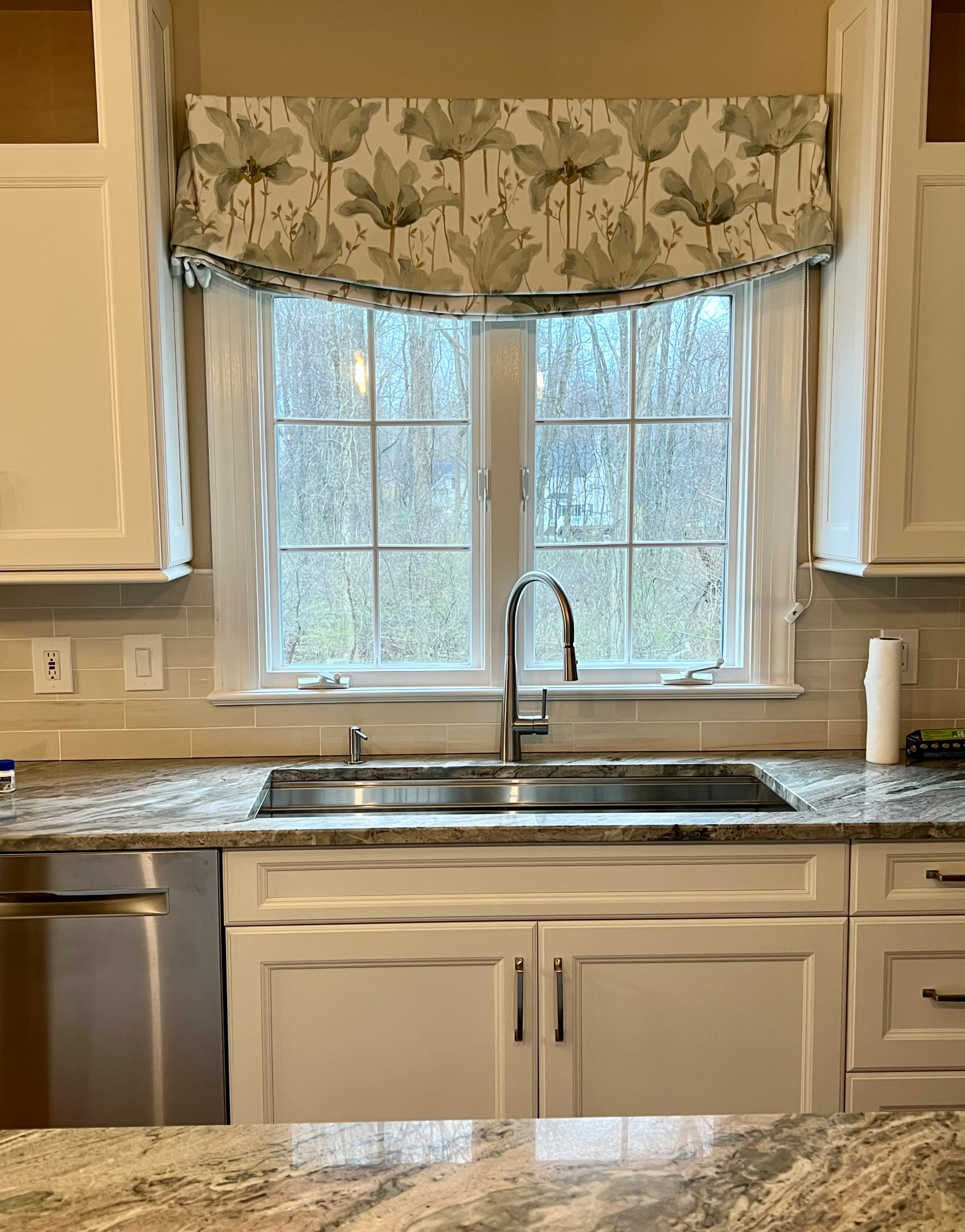 Kitchen valances and shades