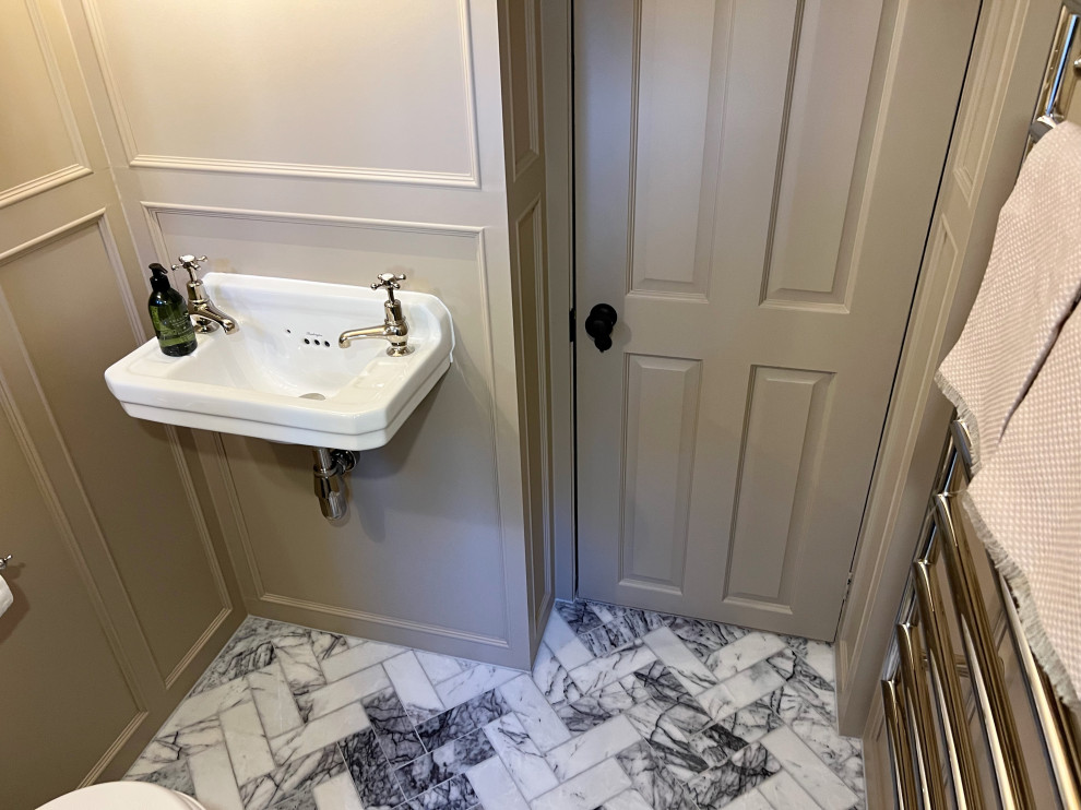 Downstairs shower room, N1