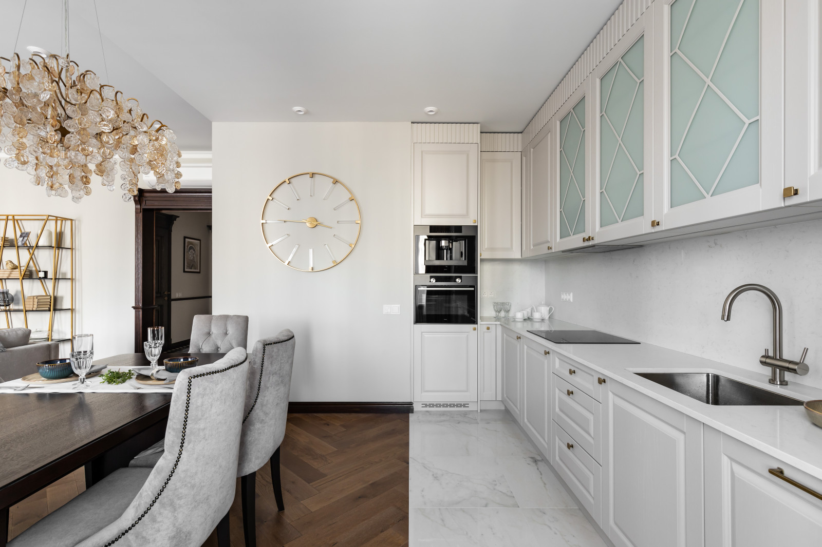 Трехкомнатная квартира на Крестовском острове