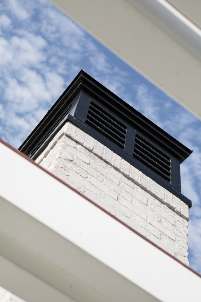 Inspiration for a transitional home design remodel in Orange County