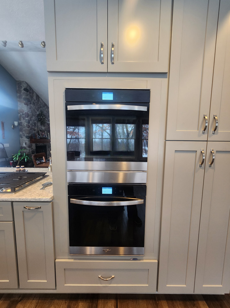 Wolf Lake - Modern Lake House Kitchen & Hardwood Flooring