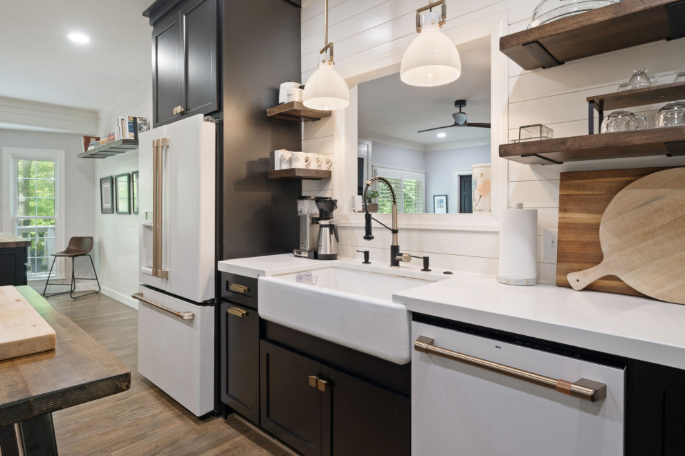 1950 River Way Drive