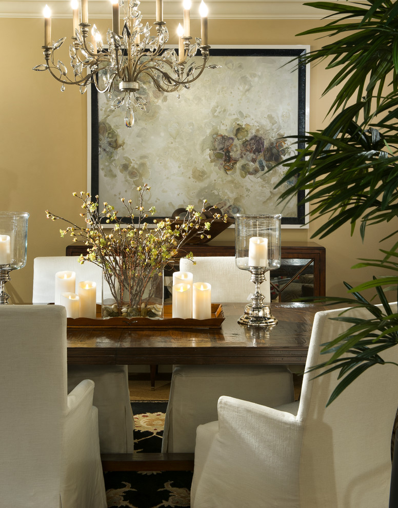 Inspiration for a transitional dining room in Orlando.