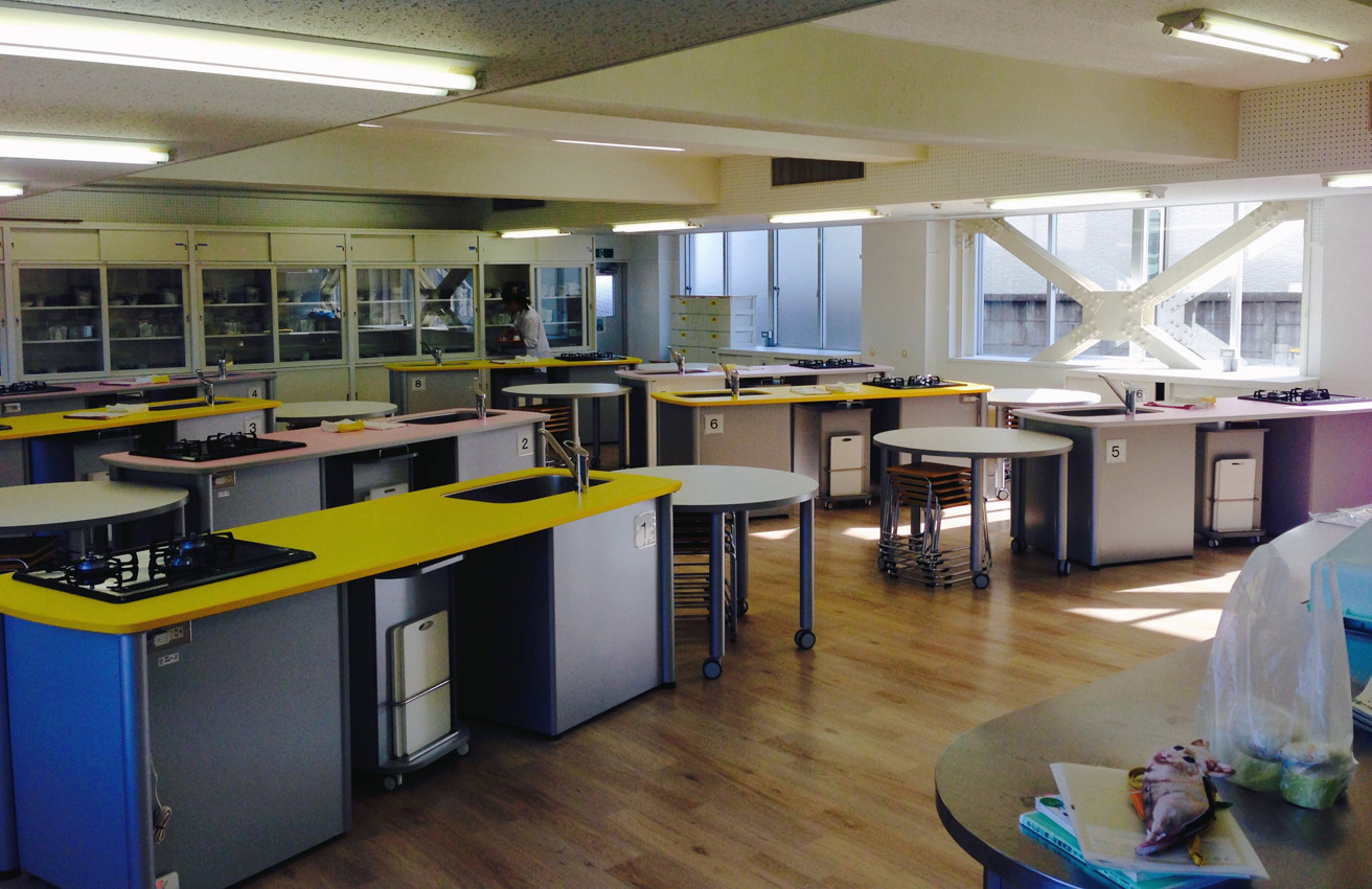 Universal Kitchen - renovation for AICHI KONAN COLLEGE