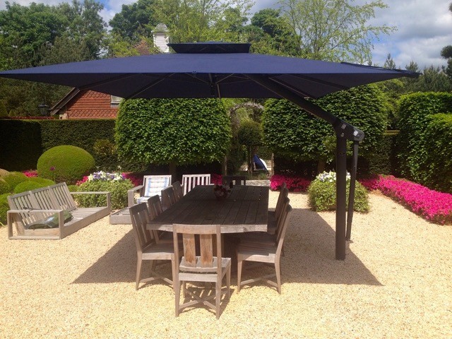 Poggesi Piazza - Large Garden Parasol - Contemporary - Hampshire - by Wells  Umbrellas | Houzz IE