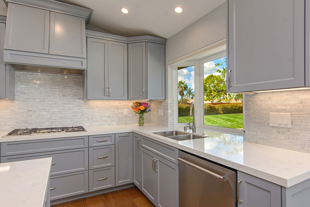 Transitional home design photo in San Diego